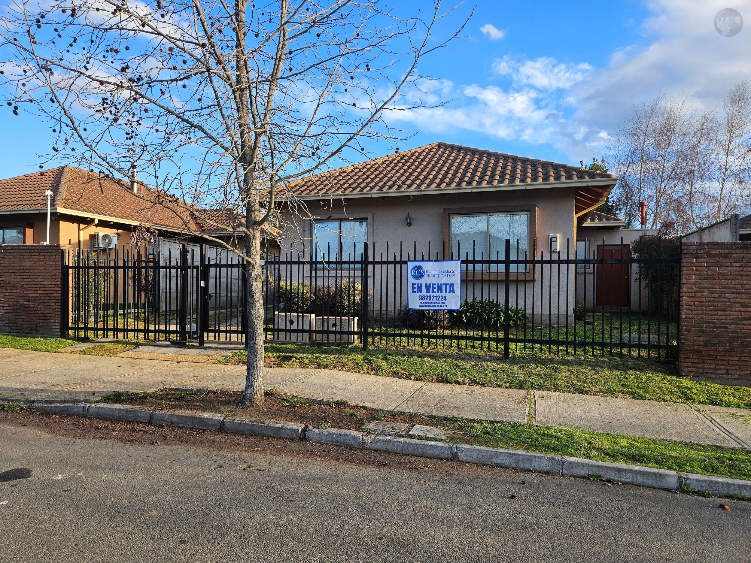 En venta amplia  casa en Parque del Sol
