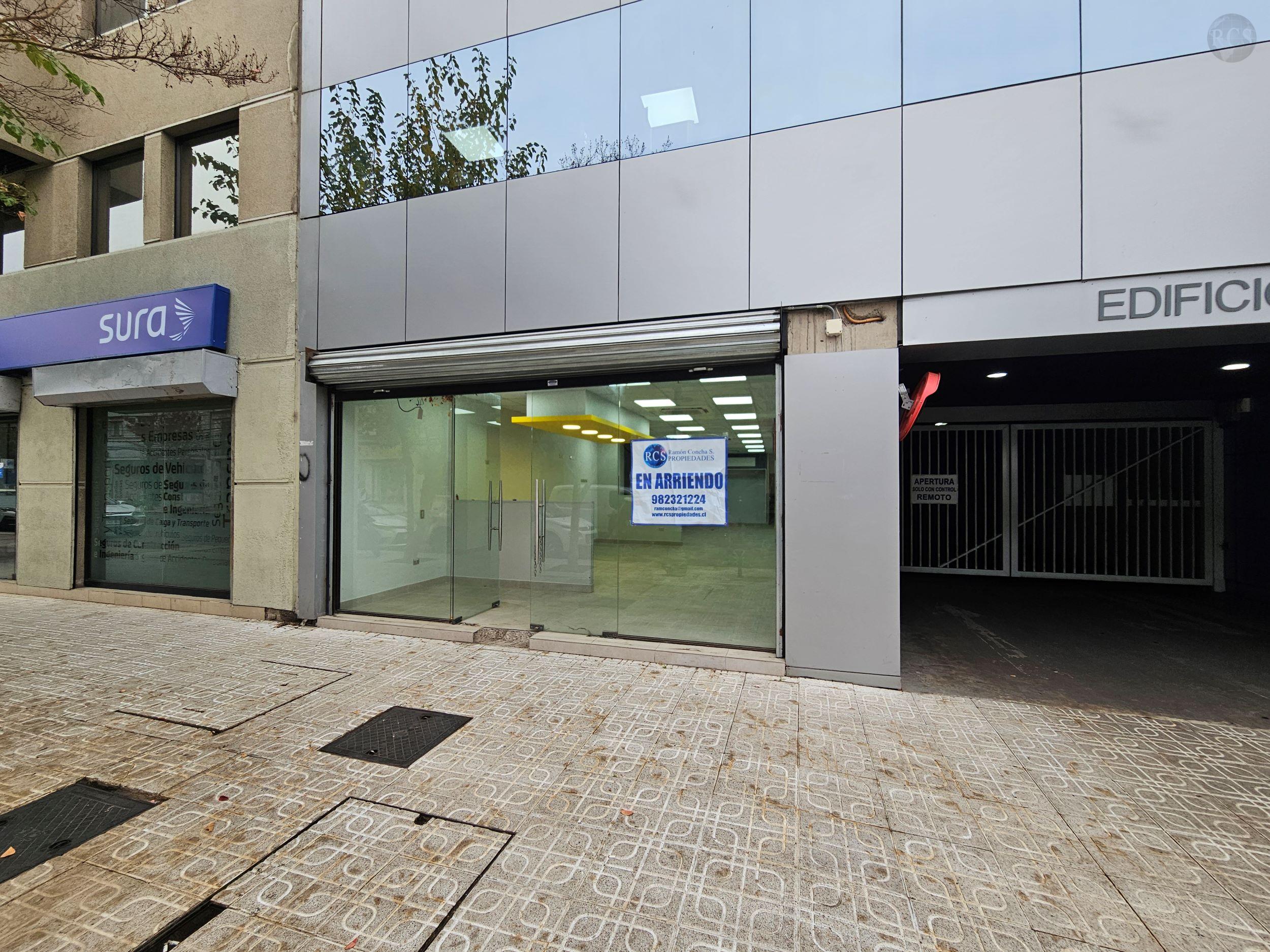 En arriendo local comercial a una cuadra plaza de armas