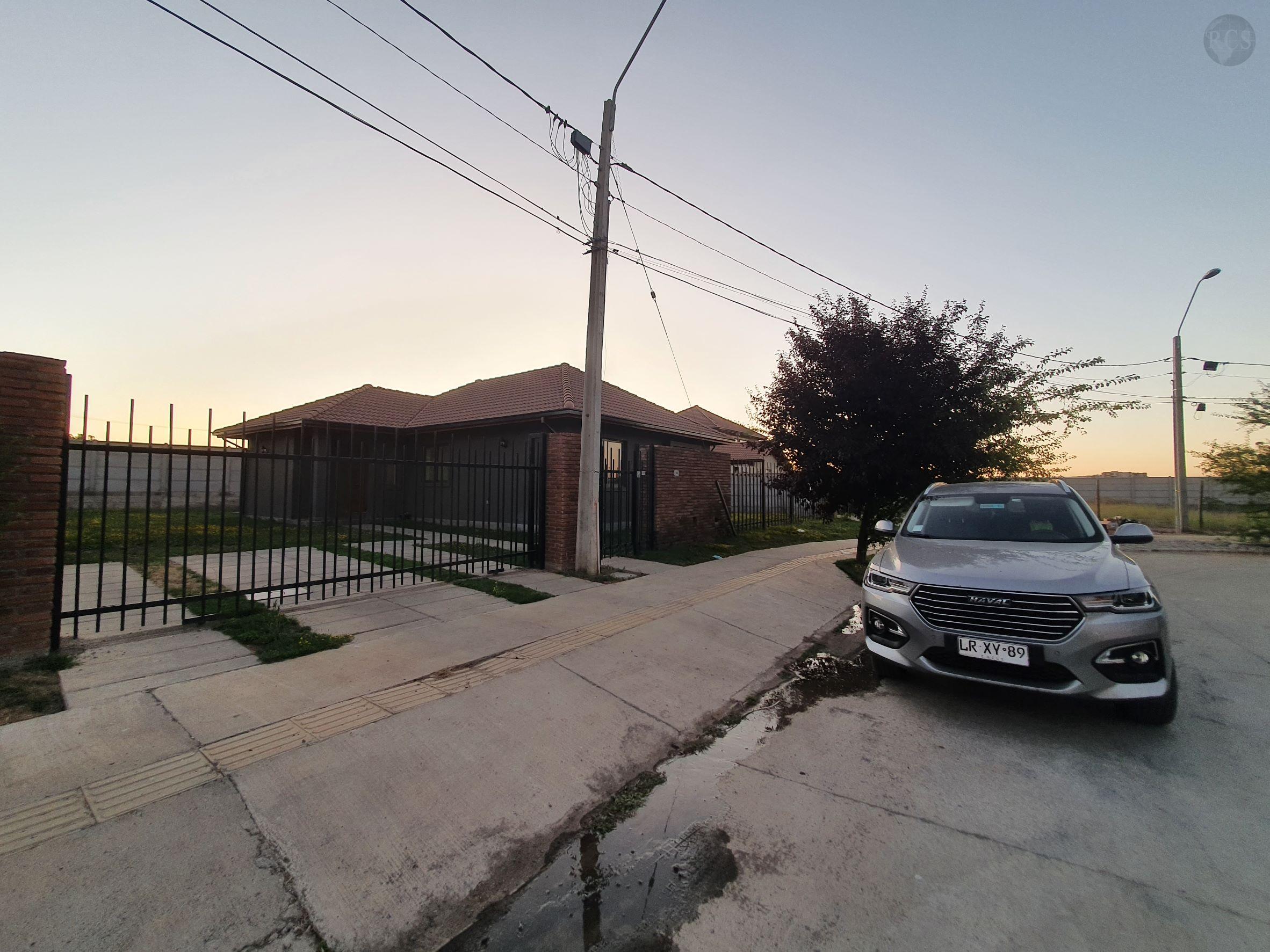 Arriendo amplia casa en Parcelas Viña Esmeralda