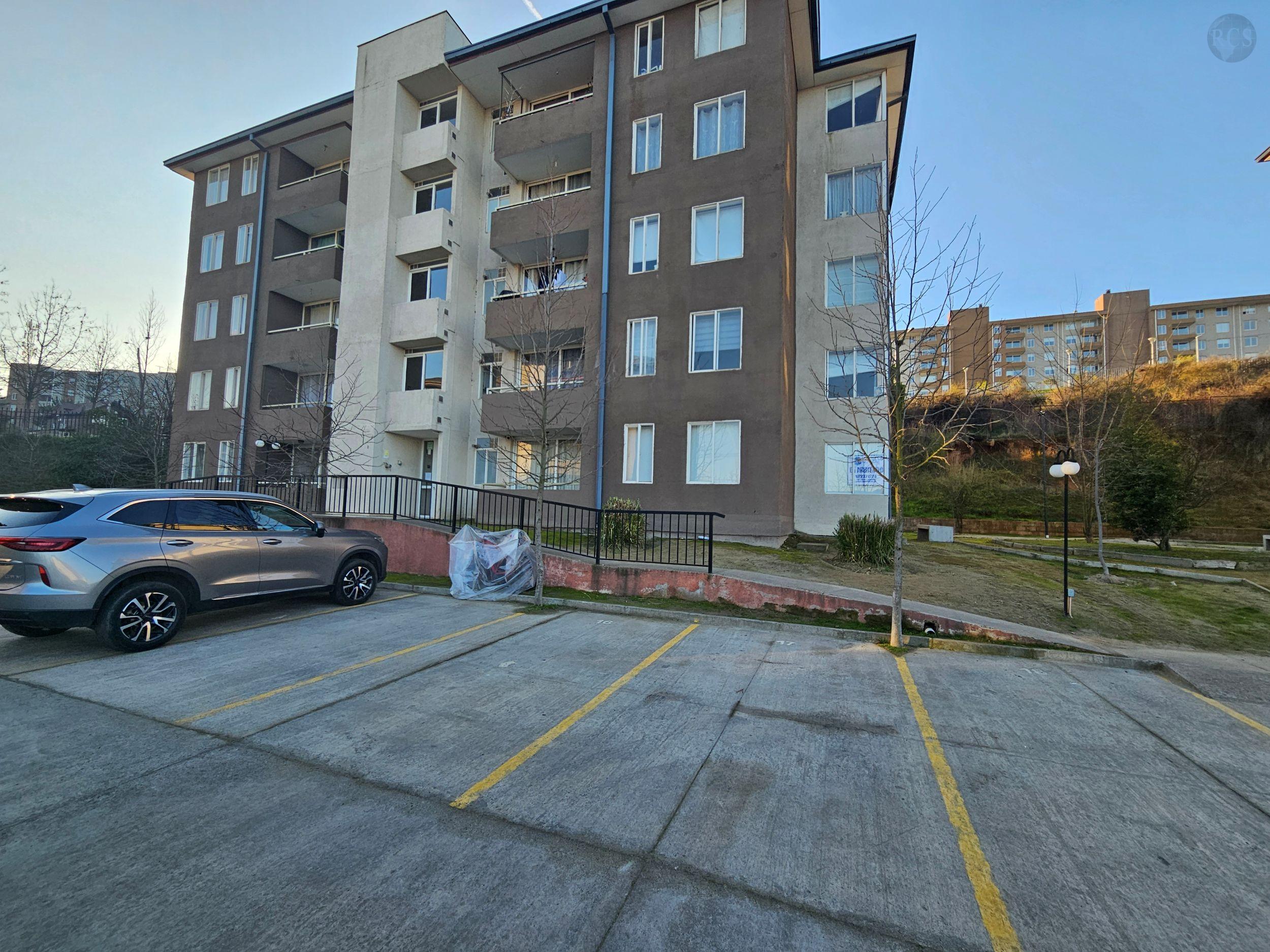 En arriendo departamento amoblado cercano a UCM