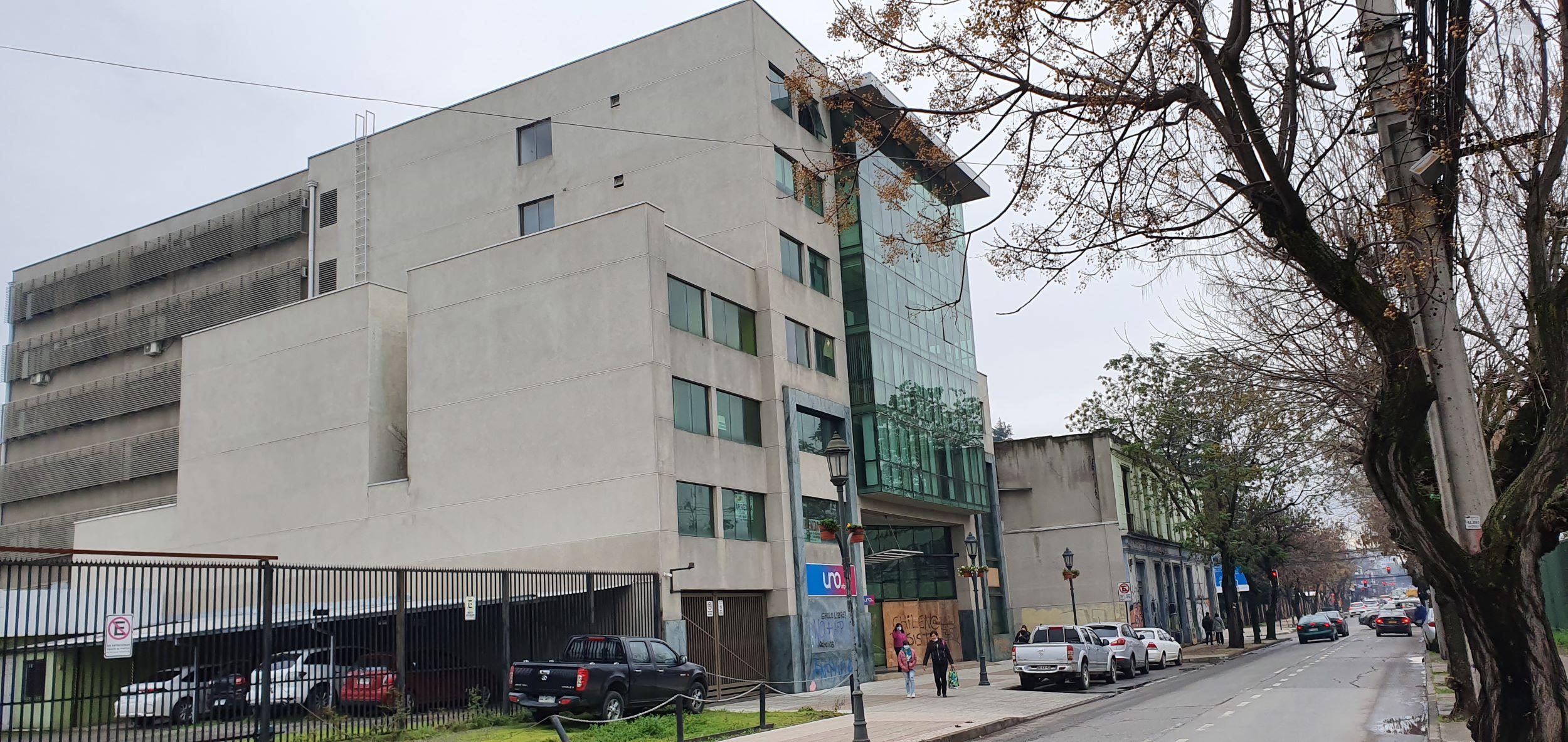 Vendo amplia oficina 73m2, Edificio Bicentenario