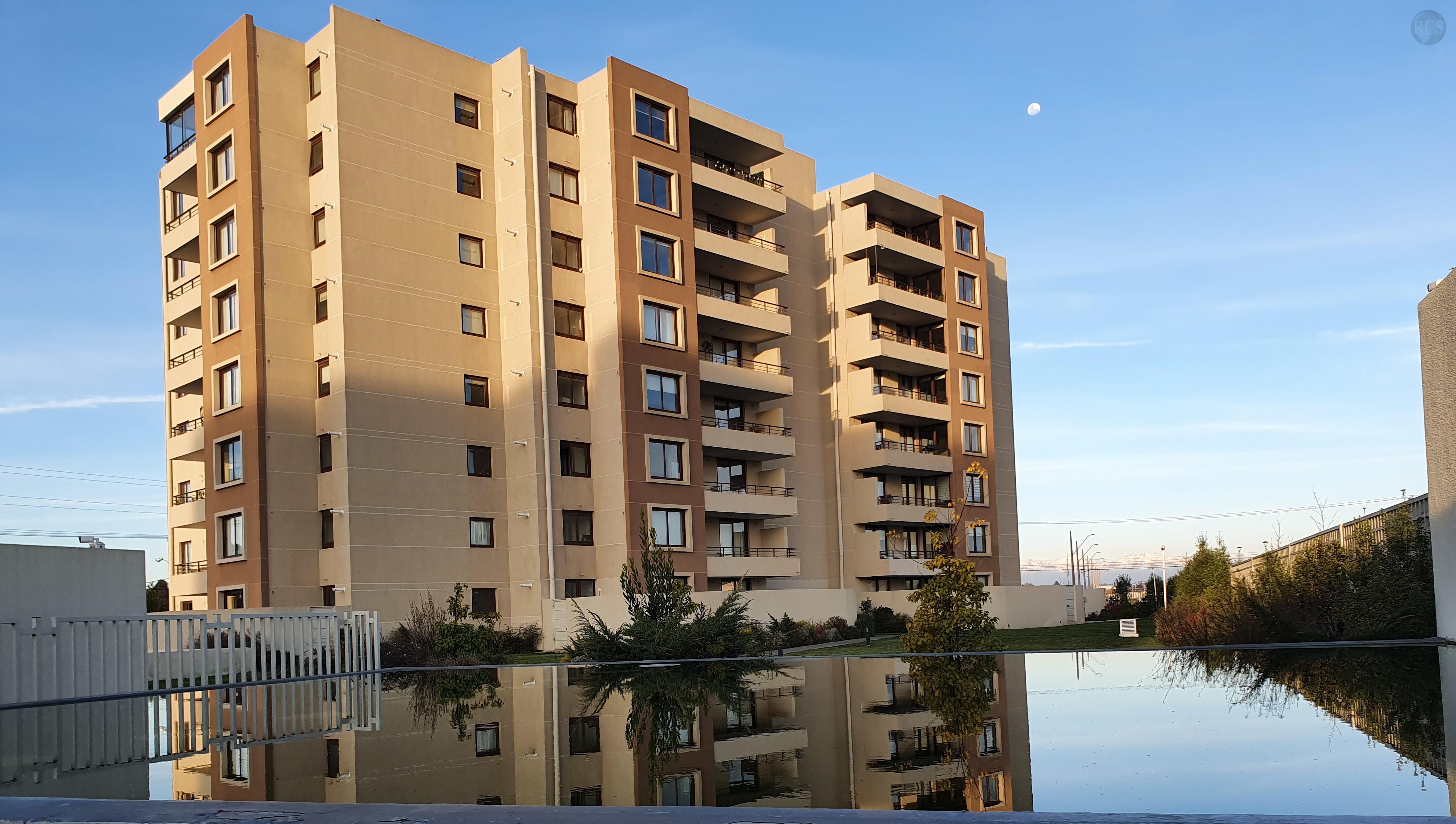 Vendo  departamento 3 dormitorios mas estar, Hacienda Esmeralda